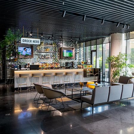 Отель Ola Santiago Providencia, Tapestry Collection By Hilton Экстерьер фото