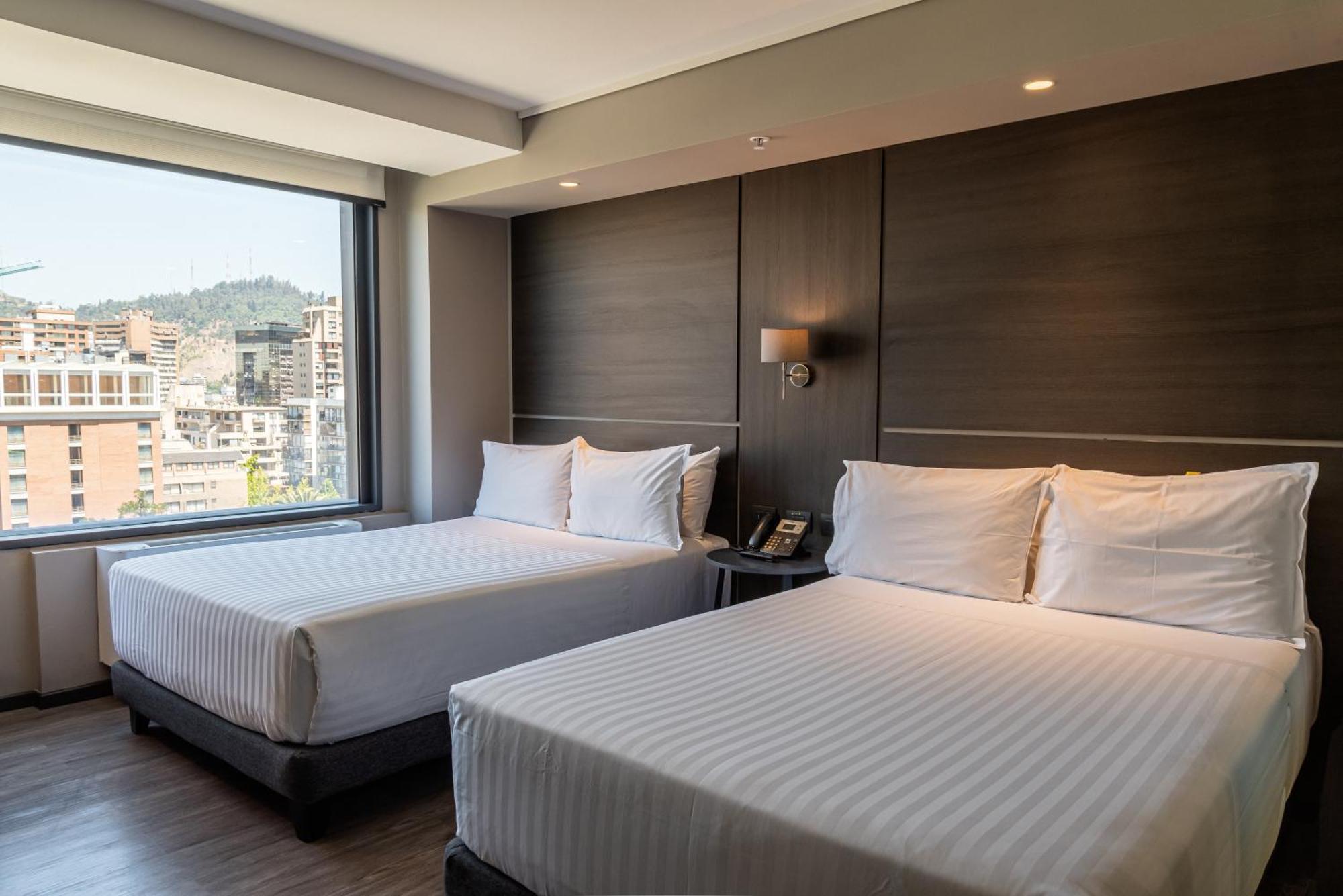 Отель Ola Santiago Providencia, Tapestry Collection By Hilton Экстерьер фото