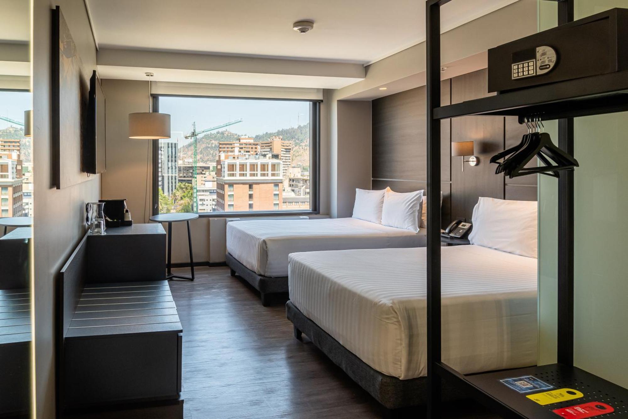 Отель Ola Santiago Providencia, Tapestry Collection By Hilton Экстерьер фото