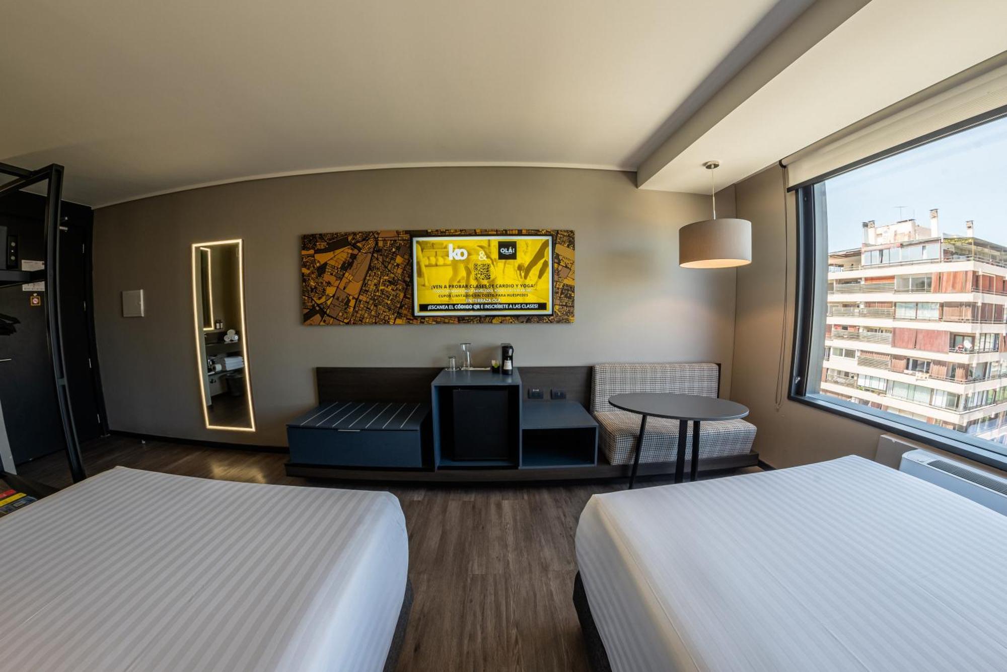 Отель Ola Santiago Providencia, Tapestry Collection By Hilton Экстерьер фото