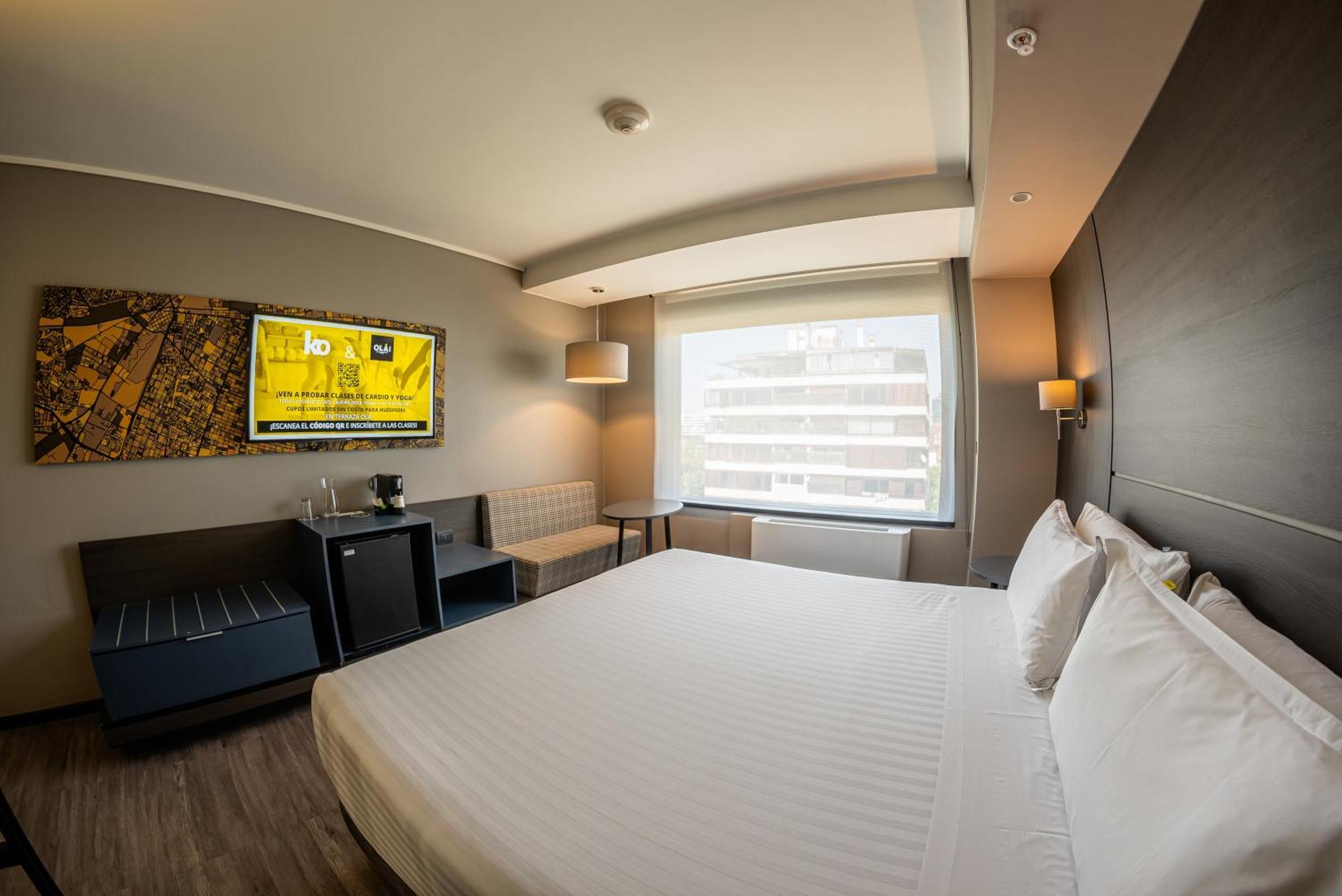 Отель Ola Santiago Providencia, Tapestry Collection By Hilton Экстерьер фото